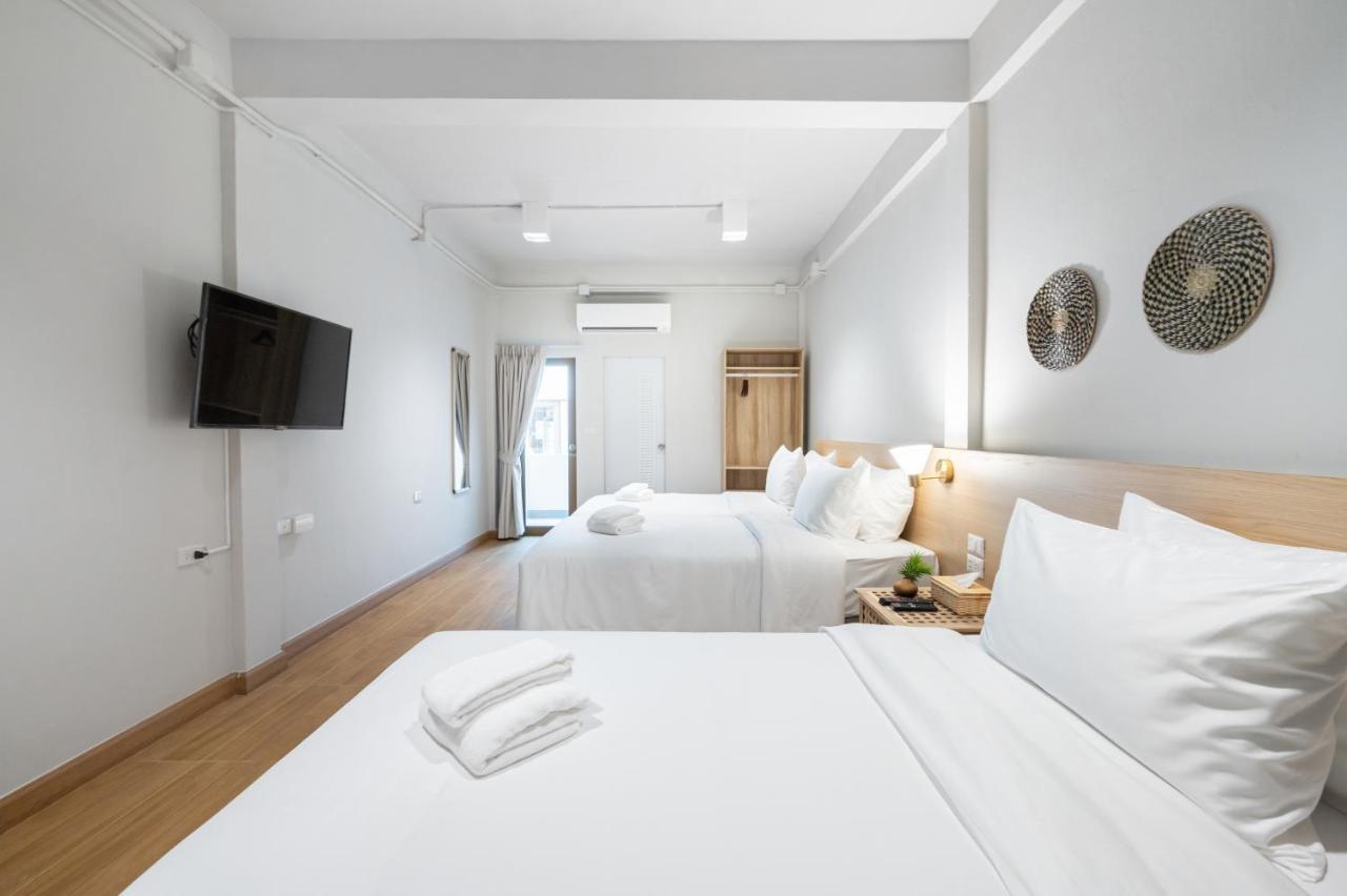 Hotel Wizpark Ratchada Банкок Екстериор снимка