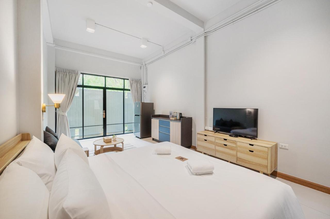 Hotel Wizpark Ratchada Банкок Екстериор снимка