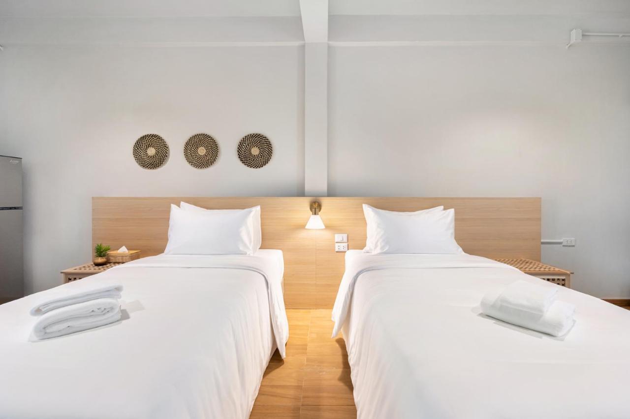Hotel Wizpark Ratchada Банкок Екстериор снимка